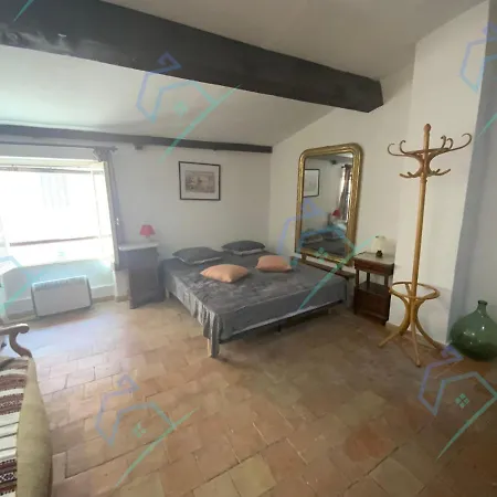 Jolie Maison Au Coeur De Tropez *